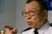 军中禁恋：铁血纪律下的隐秘情感