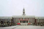 影视学院录取分数线揭秘：你需要的不仅是高分