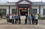 女子电梯里被陌生男子搂抱，公共场合安全引关注-防范策略解析